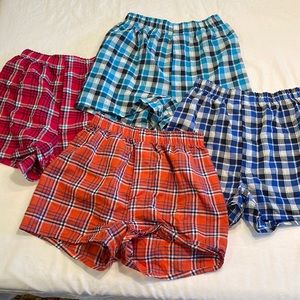 4 Pairs of boys boxers